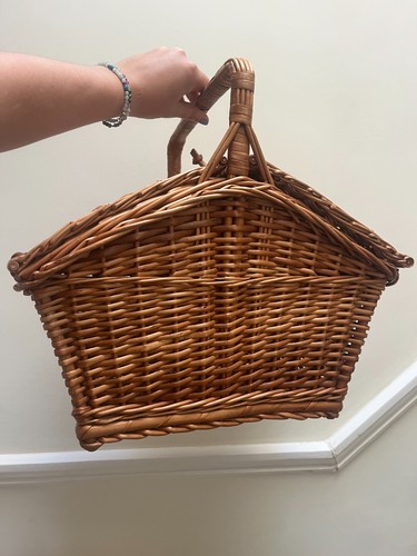 Vintage wicker basket - , picnic