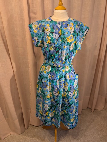 Vintage ditsy floral - vintage,