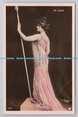 R793635 leka woman - de,