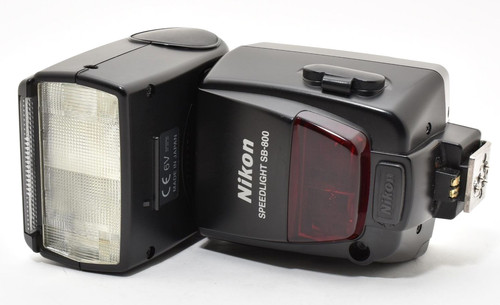 Near mint nikon - [near, speedlight