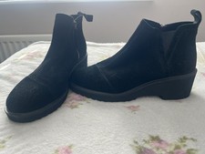 Toms Women’s Boot Size 9