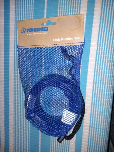Rhino club kicking - rhino, tee