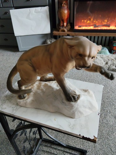 Large beswick puma on - ****,