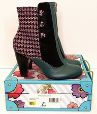 IRREGULAR CHOICE Poetic