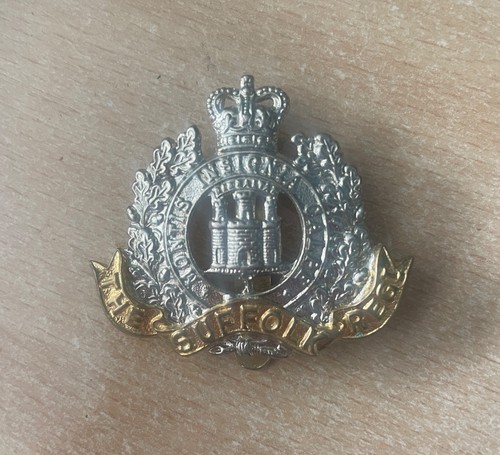 Suffolk regiment military cap - regiment,