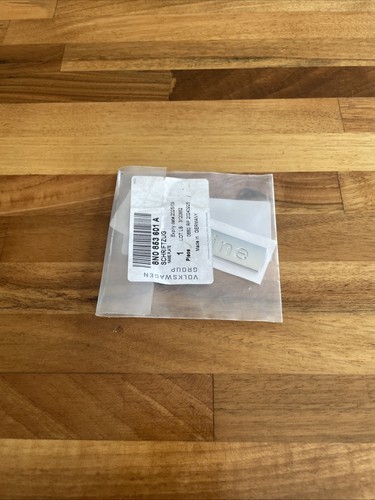 Line badge audi genuine - -,