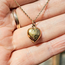 Vintage 9ct Gold Patterned