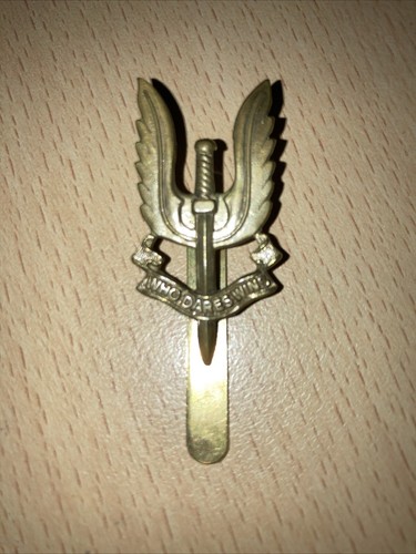 Military cap badge - badge.,
