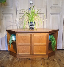 MID CENTURY NATHAN SQUARES