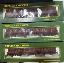 RAKE OF 3 REPLICA RAILWAYS
