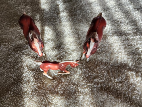 Plastic display horses - plastic,
