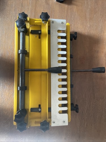 Dovetail jig router - 12",