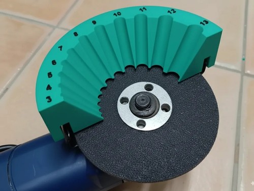 Drill bit sharpening guide