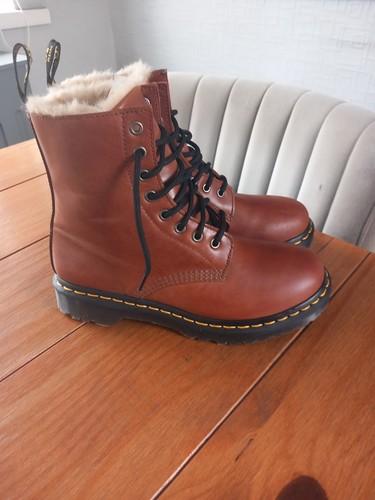 Martens serena boots size 5 - dr,