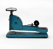 Vintage Vanguard Type 4A Desktop Stapler Made in England Industrial Chic #A