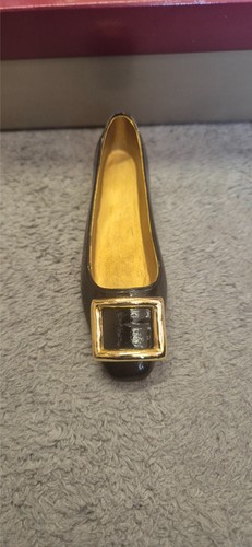 Just the right shoe patently - just,