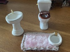 Dolls House Furniture 1/12 sink, china wc toilet mirror bath mat lot 3