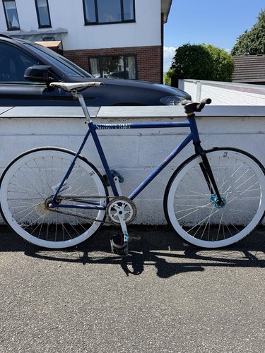 Fixed gear freestyle - gear, fixie