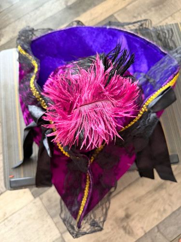 Purple pink pirate tricorn - pink,