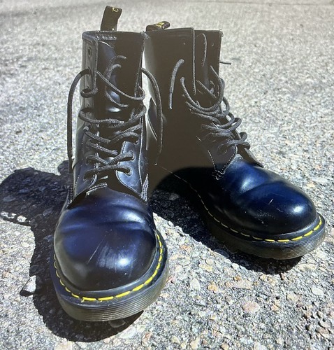 Martens eight eye lace - eye, up