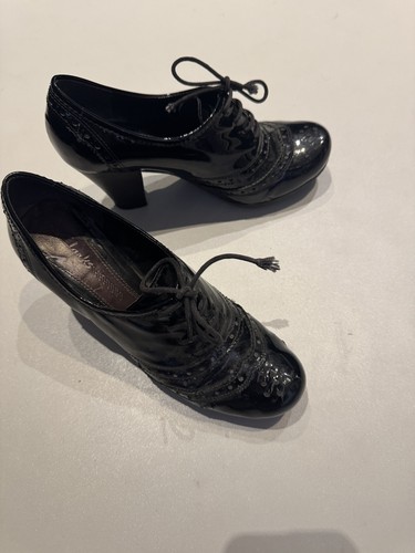 Clarks victorian 40s style - clarks,