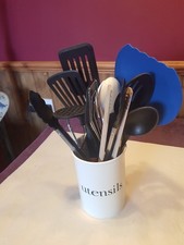 Bundle of Kitchen Utensils in