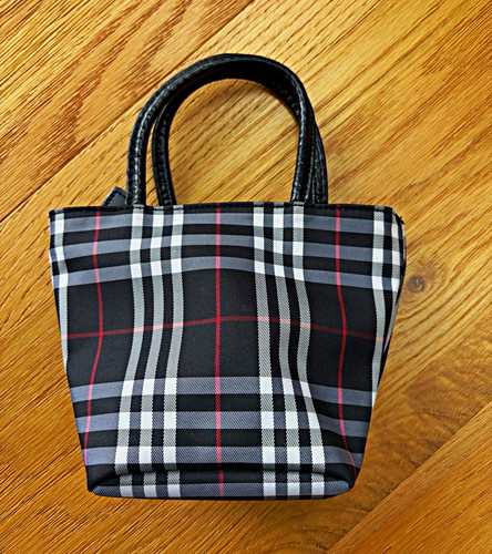 Authentic burberry london - london, y2k