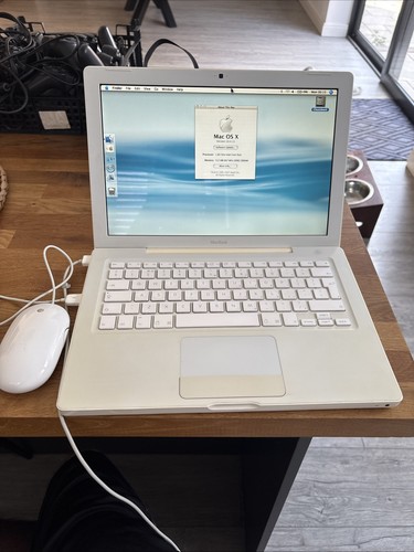 Apple macbook a1181 laptop - macbook,