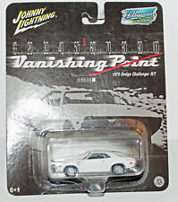 1:64 Johnny Lightning 1970 Dodge Challenger R/T White VANISHING POINT Real rider