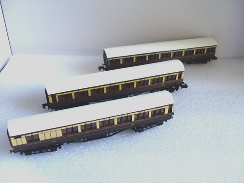 Graham farish 57ft suburban - 57ft,