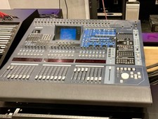 Yamaha DM 2000 V2 Digital