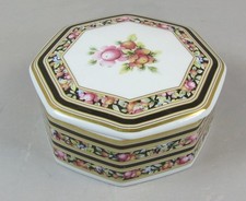 Wedgwood Clio Design Bone China Octagonal 4" Trinket Box 1992