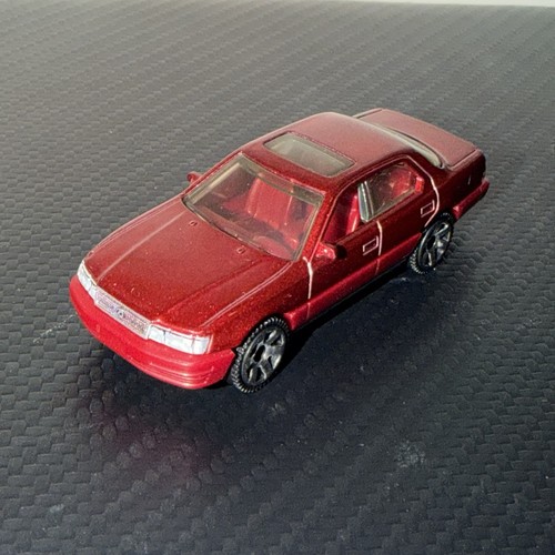 Hot wheels lexus ls400 red - hot,