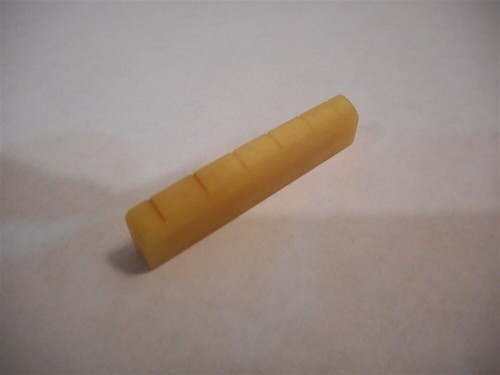 New slotted bone - -,