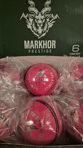 Pink cricket balls junior - 6,