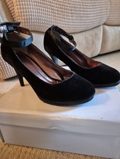 Black Felt Wide Fit Mary Jane Court Shoes With Ankle Strap. Size 7EEE