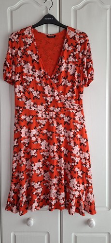 Roman red floral mock wrap - red,