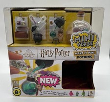 HARRY POTTER MINI VERSE POTIONS DISPLAY BOX WITH BOTTLES & CAULDRON