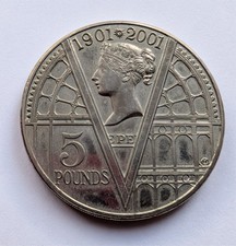 2001 Queen Victoria 100th Anniversary £5 Five Pound Coin Circulated E3C