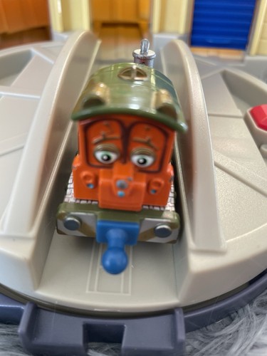 Chuggington calley engine - chuggington,