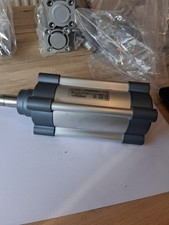 METALWORK PNEUMATIC CYLINDER