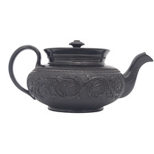 Early Victorian Cyples Black