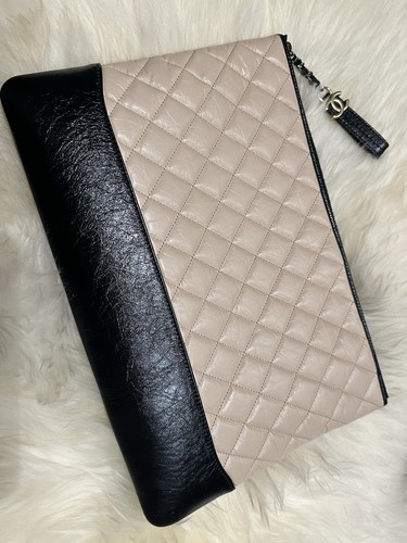 Chanel pouch - chanel,