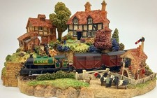 N Scale Gauge Model Railway Steam Locomotive Train Diorama Rural Level Crossing
