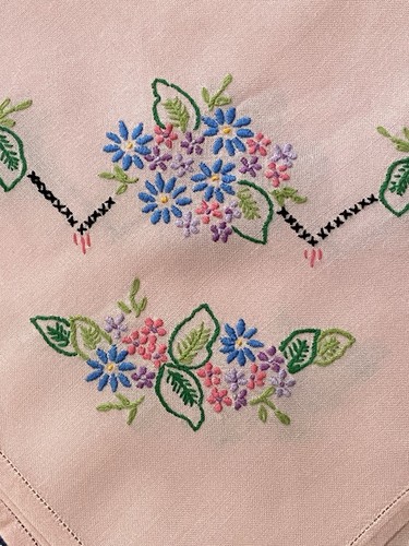 Pretty vintage pink hand - pink,