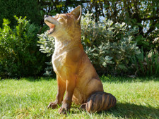 Howling Fox Garden Sculpture Resin Sitting Woodland Animal Lawn Ornament Statue