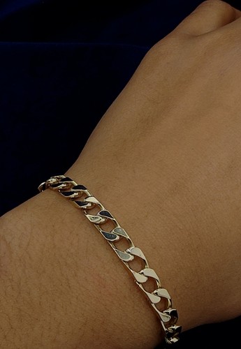 Solid 9ct yellow - 9ct, gold