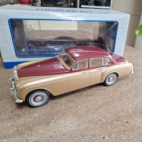 Mcg rolls royce - 1:18,