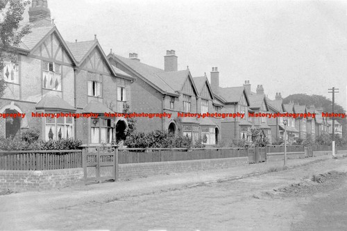 F004962 manston gardens - manston,