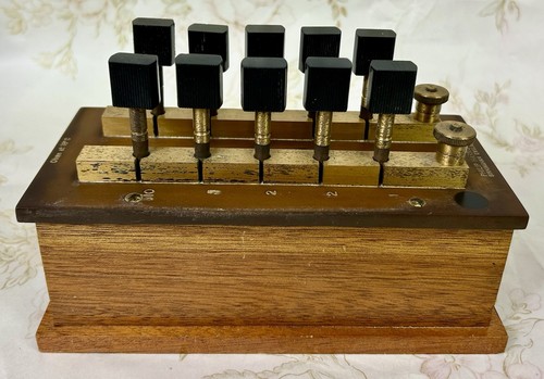 Vintage resistance box philip - box,,
